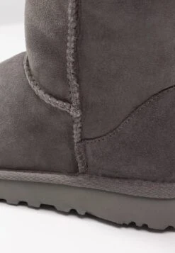 Ugg CLASSIC II - Stiefel - Grey 8 Ugg CLASSIC II - Stiefel - Grey -Gerry Weber Verkäufe 582d810edfab49c089adef34e704a0a9