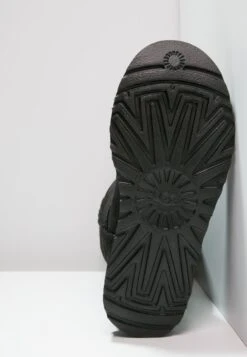 Ugg CLASSIC II - Stiefel - Black -Gerry Weber Verkäufe a568f8d7e7254050b23d3f16a8f8a3d0