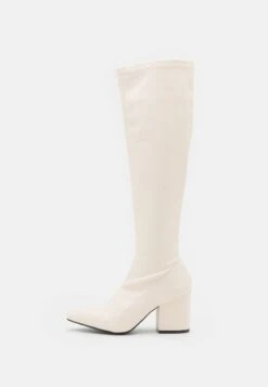 Gerry Weber Verkäufe -Gerry Weber Verkäufe b7cffba6e5044e78a2fdc7e1115dc18d