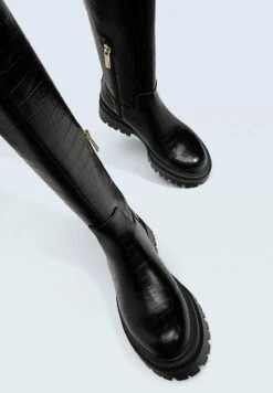 Stradivarius MIT PROFIL - Stiefel - Black -Gerry Weber Verkäufe c4c0ba3340a94000913f8ec72e8b170b